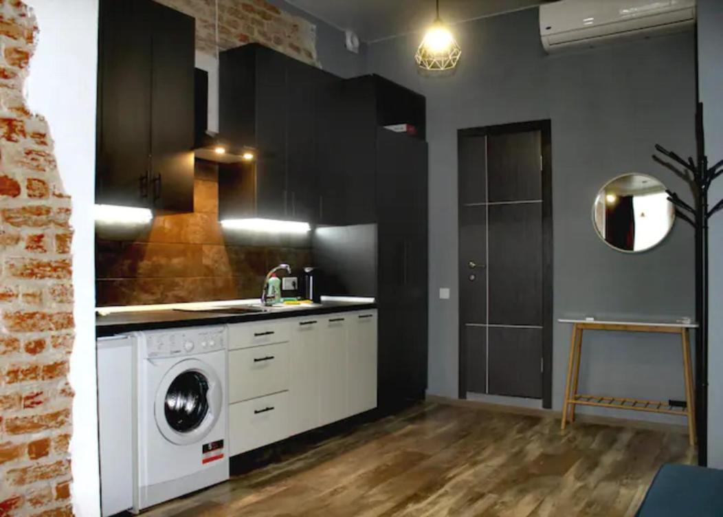 Dorosh-Home Квартира-Студія В Центрі Львова Buitenkant foto